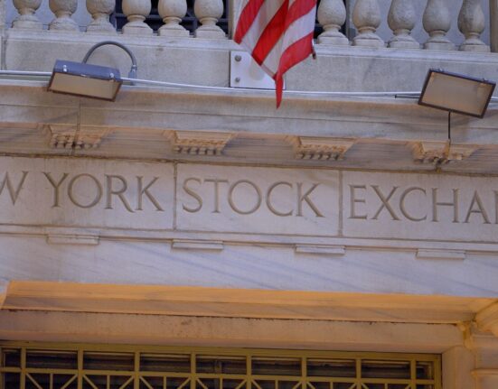 Stocks Finish Mixed as Bond Yields Fall and Chipmakers Slide
