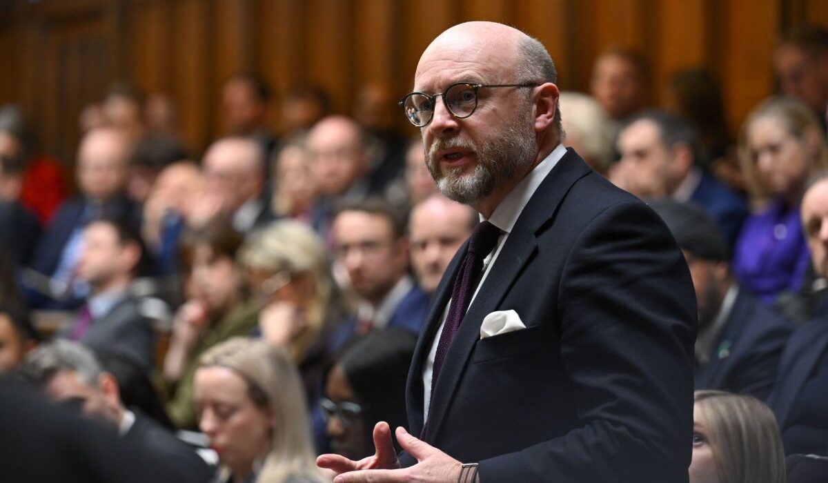 Politics Home | Senior Labour MP Says UK Must Not Repeat North Sea Oil Mistakes With AI Wealth