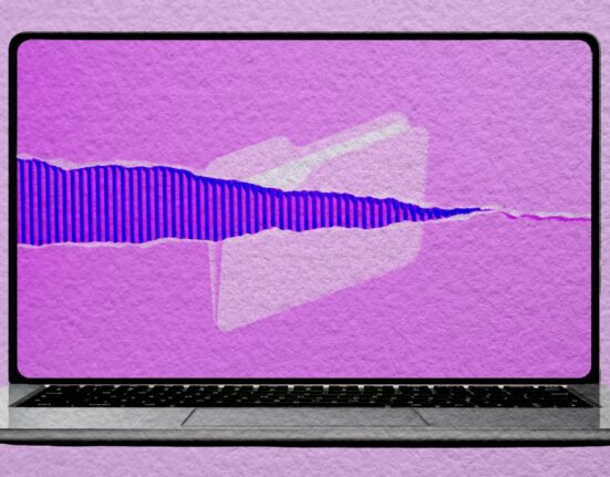 This App Makes Your Laptop Screen Look Like Paper